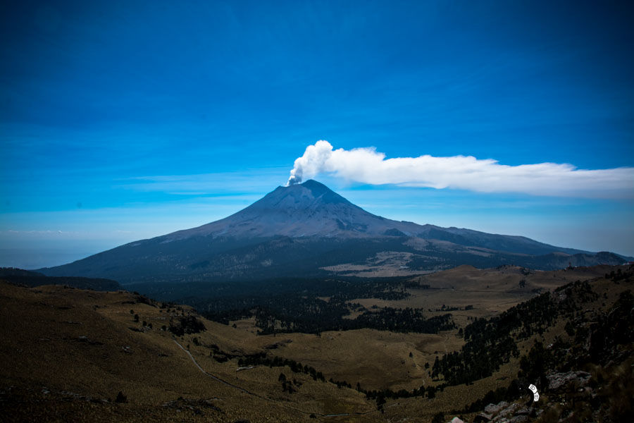 view of Popocatépetl from Iztaccíhuatl Mexico backpacking Itinerary